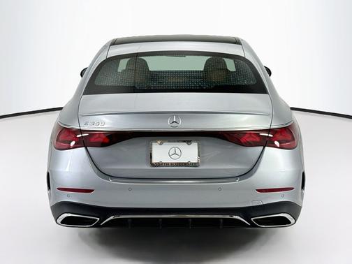Cirrus Silver Metallic 2027 Mercedes-Benz E-Class 4MATIC