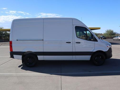 2025 Mercedes-Benz Sprinter 2500 Standard Roof