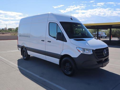 2025 Mercedes-Benz Sprinter 2500 Standard Roof