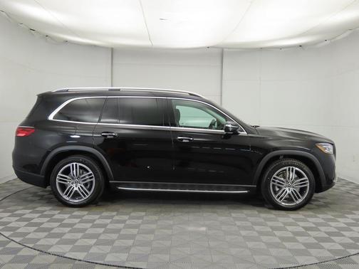 2026 Mercedes-Benz GLS 450 4MATIC