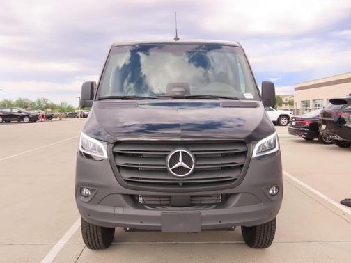 2025 Mercedes-Benz Sprinter 2500 Standard Roof