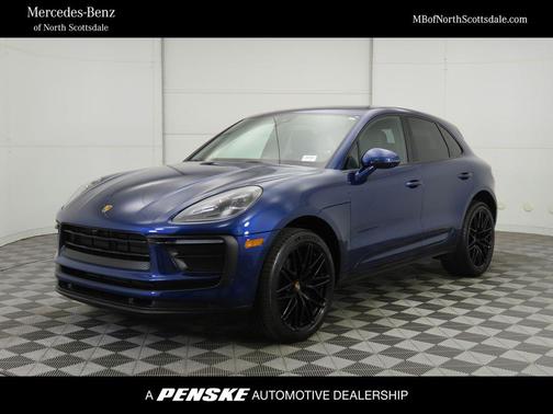2022 Porsche Macan Base