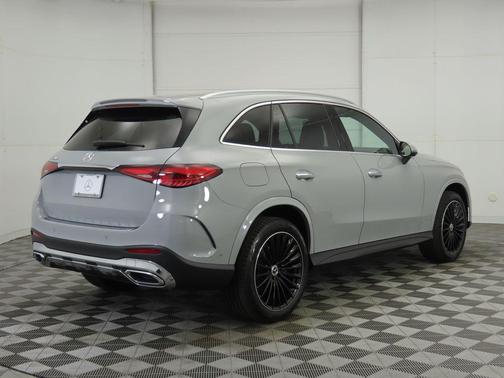 2025 Mercedes-Benz GLC 300 Base