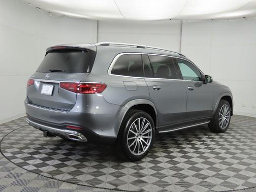 2025 Mercedes-Benz GLS 580 4MATIC