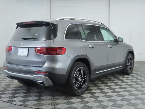 2026 Mercedes-Benz GLB 250 4MATIC