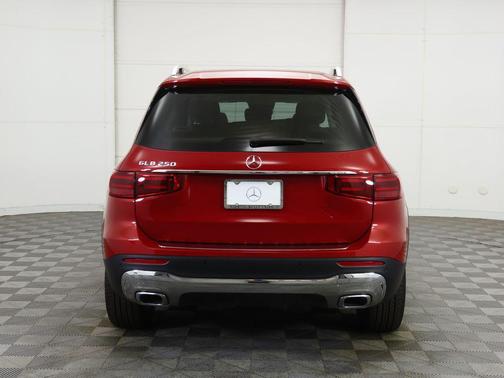 2026 Mercedes-Benz GLB 250 Base