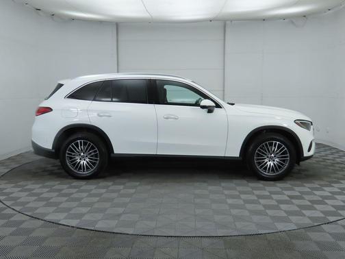 2025 Mercedes-Benz GLC 300 Base