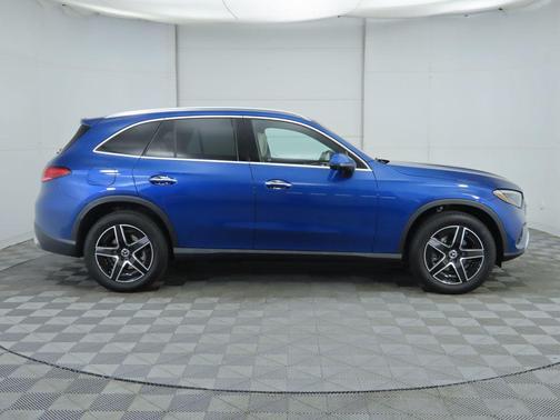 2026 Mercedes-Benz GLC 300 4MATIC