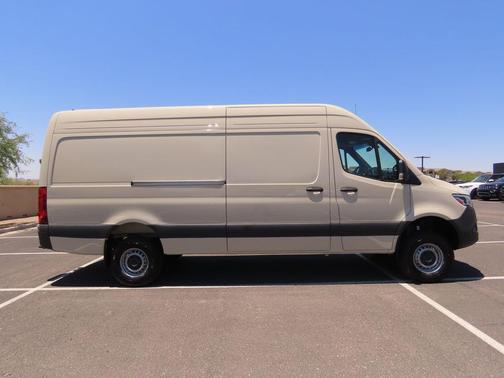 2025 Mercedes-Benz Sprinter 2500 High Roof
