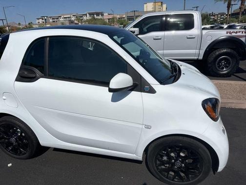 White 2019 smart EQ ForTwo prime