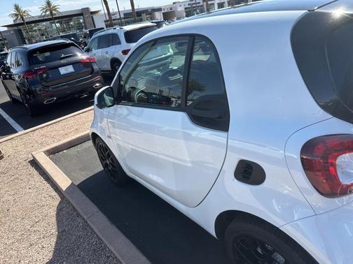 White 2019 smart EQ ForTwo prime