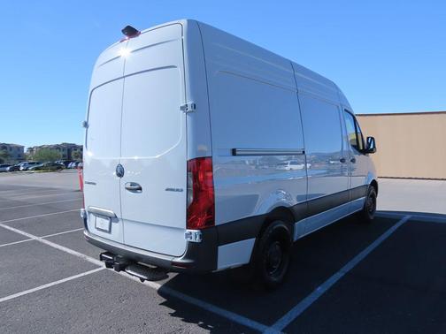 2025 Mercedes-Benz Sprinter 2500 Standard Roof