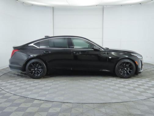 2022 Cadillac CT5 Luxury