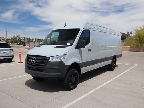 2025 Mercedes-Benz Sprinter 2500 High Roof