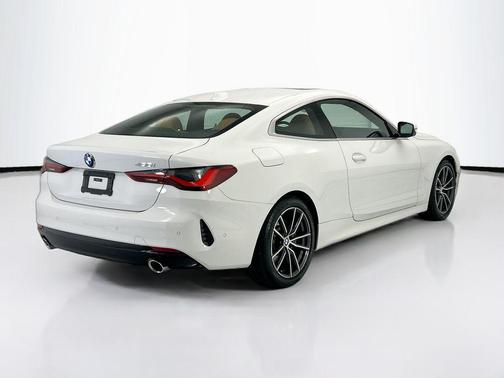 Alpine White 2024 BMW 430 i