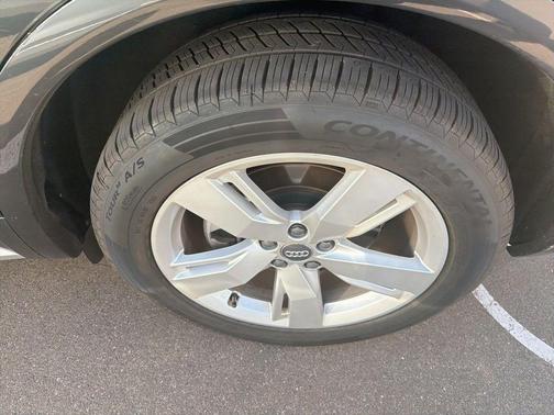 2018 Audi Q5 2.0T Tech Premium