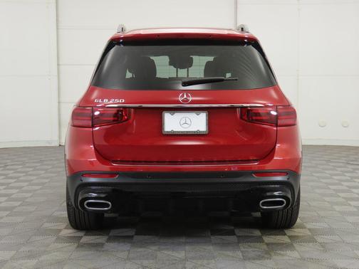 2025 Mercedes-Benz GLB 250 Base