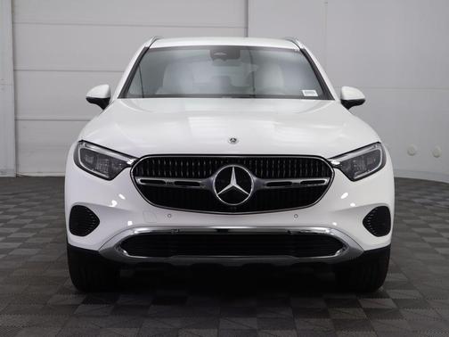2025 Mercedes-Benz GLC 300 Base
