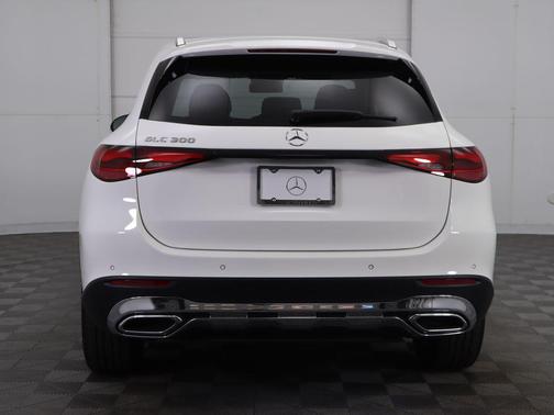 2025 Mercedes-Benz GLC 300 Base