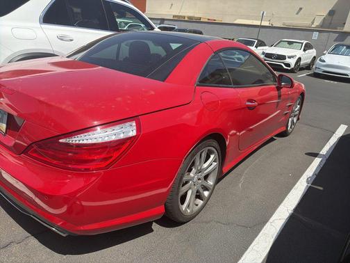Mars Red 2013 Mercedes-Benz SL-Class SL 550