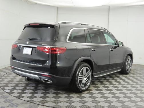 2025 Mercedes-Benz GLS 450 4MATIC