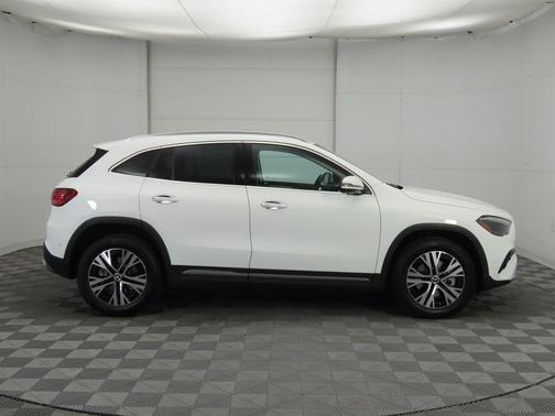 2026 Mercedes-Benz GLA 250 4MATIC