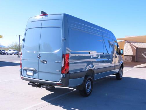 2026 Mercedes-Benz Sprinter 2500 High Roof