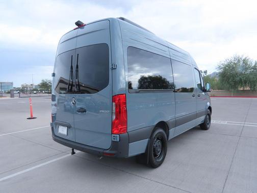 2025 Mercedes-Benz Sprinter 2500 Standard Roof