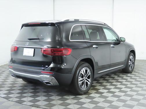 2026 Mercedes-Benz GLB 250 Base