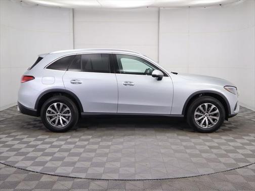 2026 Mercedes-Benz GLC 300 Base