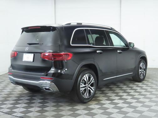 2026 Mercedes-Benz GLB 250 Base