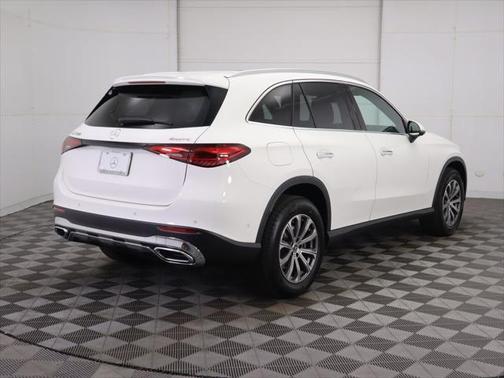 2026 Mercedes-Benz GLC 300 4MATIC