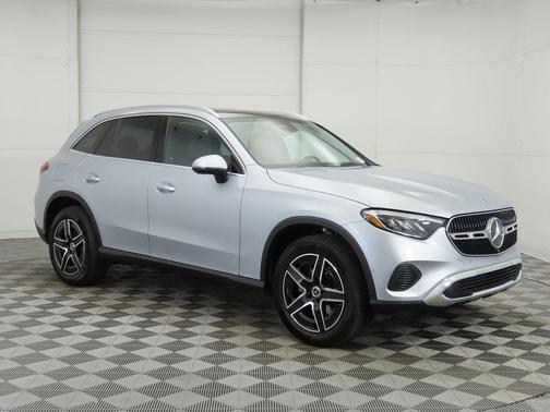 2026 Mercedes-Benz GLC 300 Base