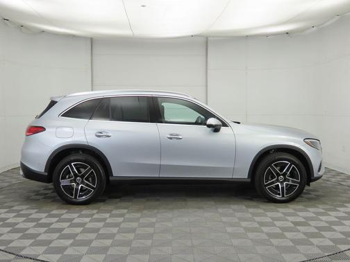 2026 Mercedes-Benz GLC 300 4MATIC