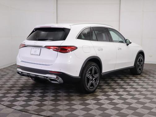 2026 Mercedes-Benz GLC 300 Base
