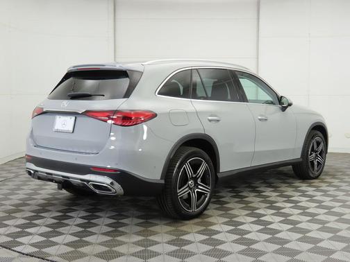 2026 Mercedes-Benz GLC 300 Base