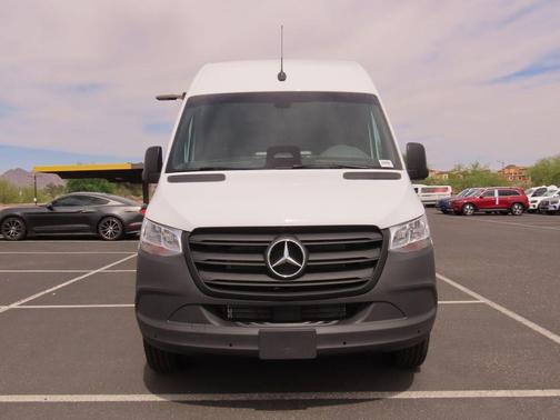 2025 Mercedes-Benz Sprinter 2500 Standard Roof