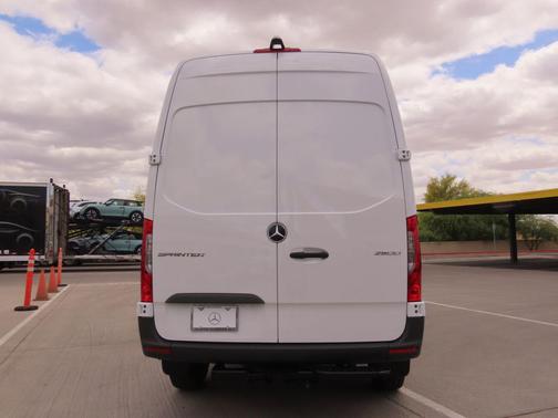 2025 Mercedes-Benz Sprinter 2500 Standard Roof