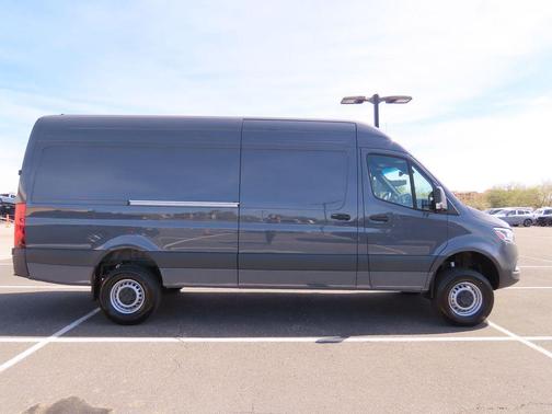 2026 Mercedes-Benz Sprinter 2500 High Roof