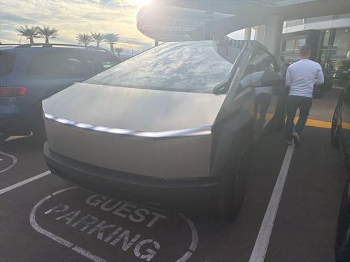 2024 Tesla Cybertruck All-Wheel Drive