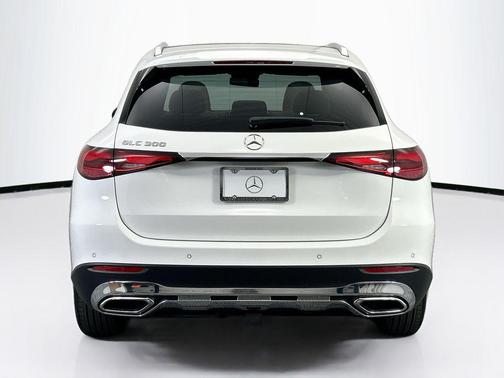 2026 Mercedes-Benz GLC 300 Base
