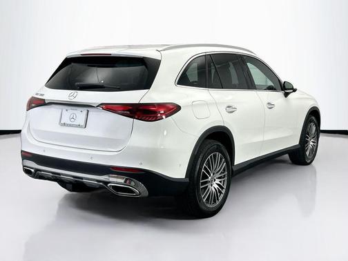 2026 Mercedes-Benz GLC 300 Base