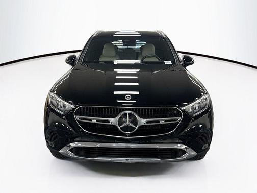 2026 Mercedes-Benz GLC 300 Base