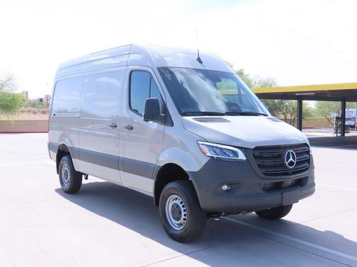 2026 Mercedes-Benz Sprinter 2500 4MATIC