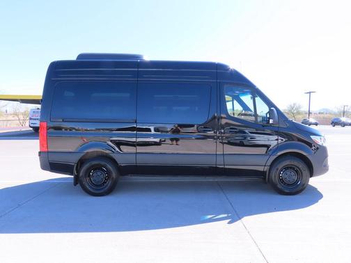 2025 Mercedes-Benz Sprinter 2500 Standard Roof