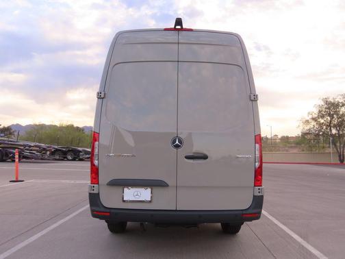 2025 Mercedes-Benz Sprinter 2500 High Roof