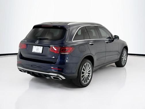 Blue 2022 Mercedes-Benz GLC 300 Base