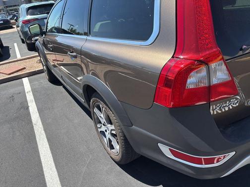 Twilight Bronze Metallic 2013 Volvo XC70 T6
