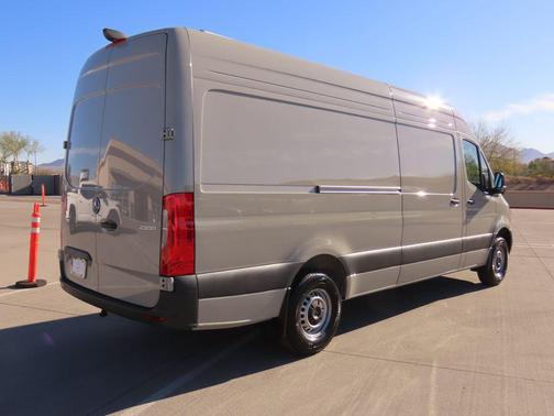 2025 Mercedes-Benz Sprinter 2500 High Roof