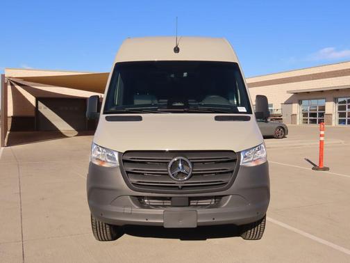2025 Mercedes-Benz Sprinter 2500 High Roof
